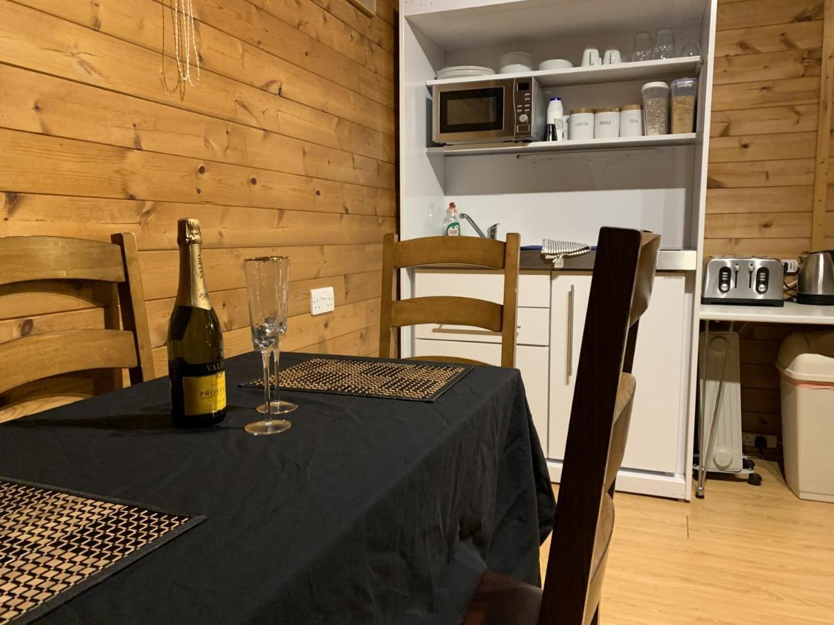 Southernwood - Family Lodge ディドコット エクステリア 写真